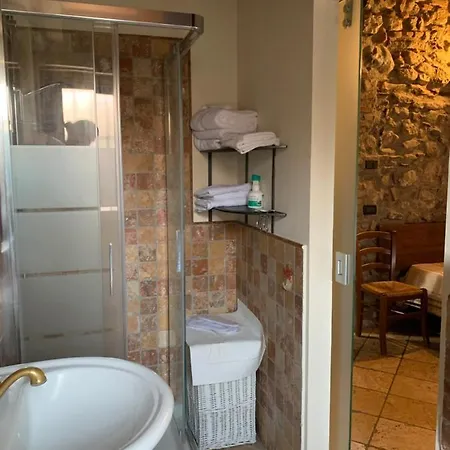 Bed & Breakfast Rustico Di Benellini Angela *